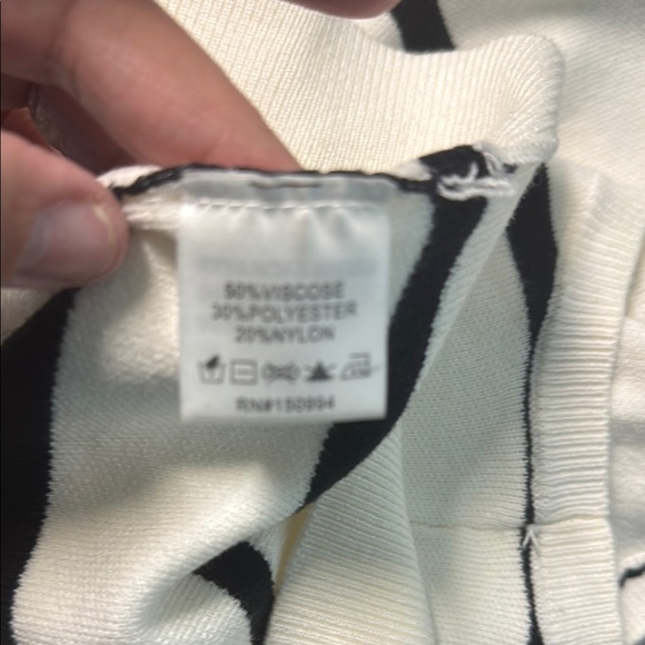 Striped Sleeveless Cardigan with Gold Buttons 14 - Picture 8 of 8